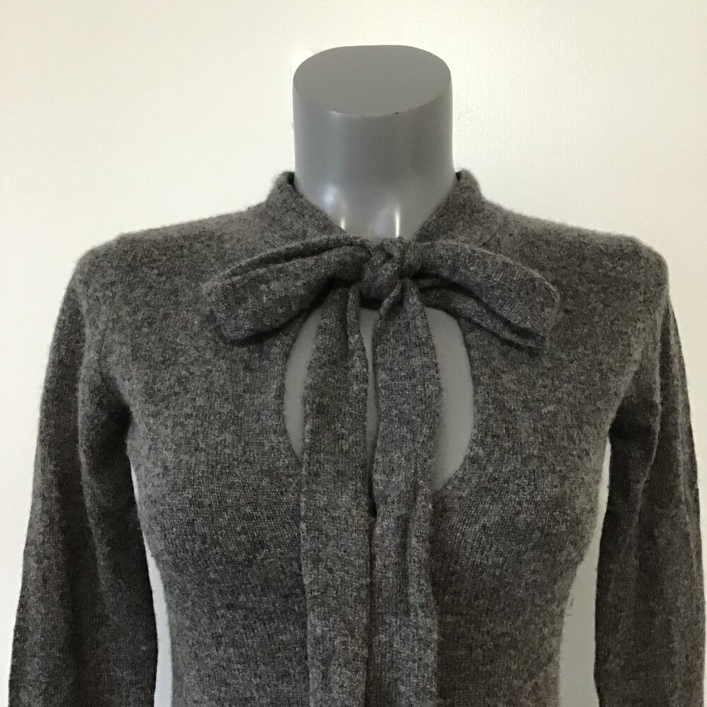 Viridis Luxe Cashmere Blend V-Neck Sweater with Neck Tie Size M - Picture 2 of 12
